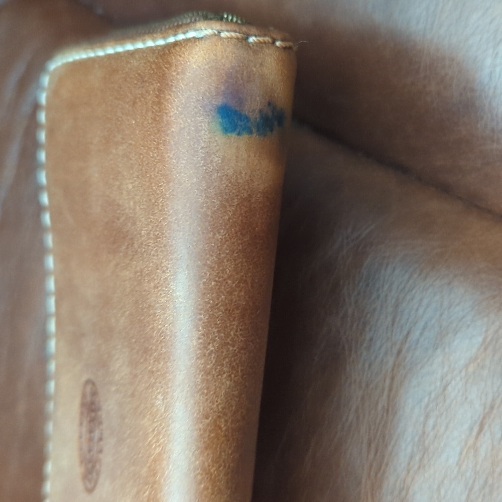 Roots Tribe Zip Around Clutch - Picture 8 of 10